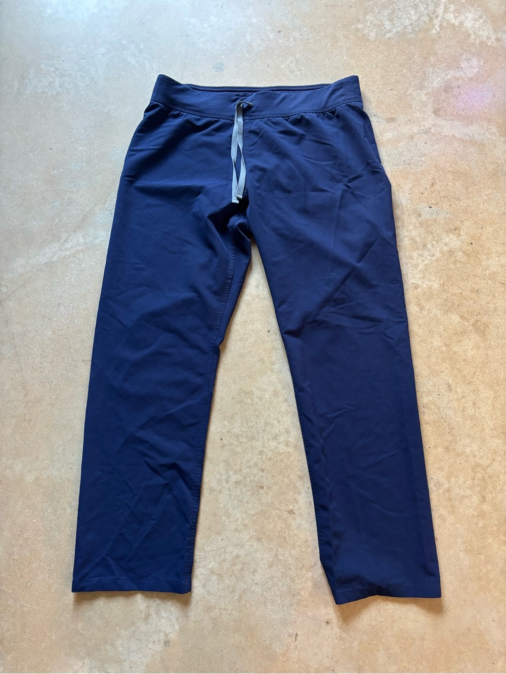 Livingston Mid-Rise Straight-Leg
Scrub Pant